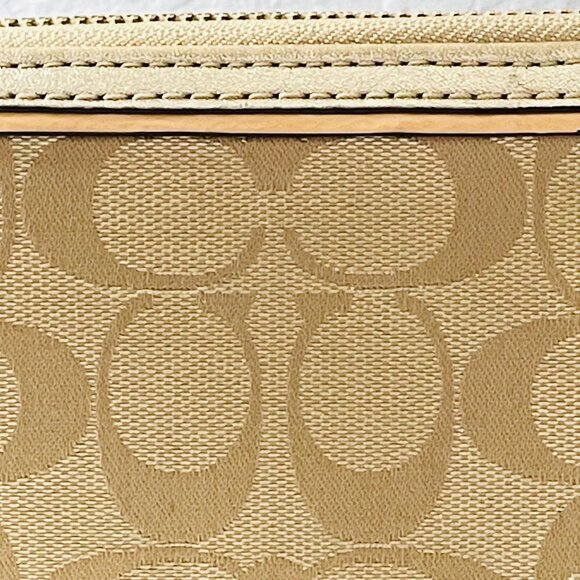 COACH Signature Zip Around Wallet Khaki Canvas Gold Bow Charm - Picture 3 of 9